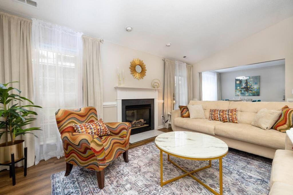 Queen City Family-Friendly Entire House, Charlotte Bagian luar foto