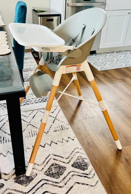 Queen City Family-Friendly Entire House, Charlotte Bagian luar foto