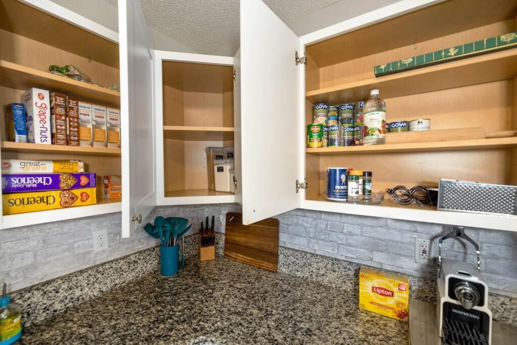 Queen City Family-Friendly Entire House, Charlotte Bagian luar foto