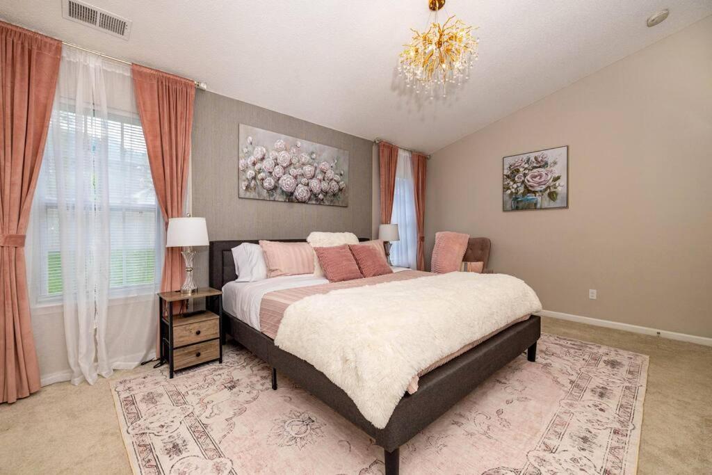 Queen City Family-Friendly Entire House, Charlotte Bagian luar foto